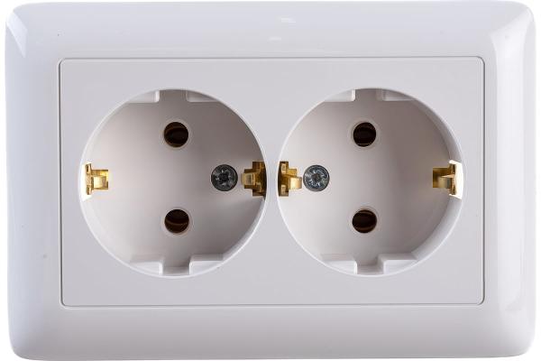 Розетка скр. уст. с з/к 2-я 16А/250В бел. ХИТ (309155)