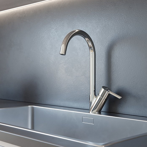 В интерьере