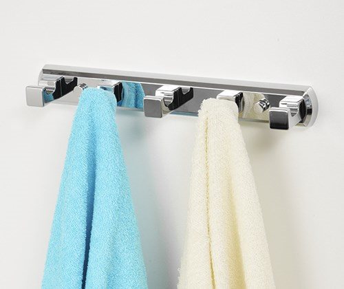 В интерьере