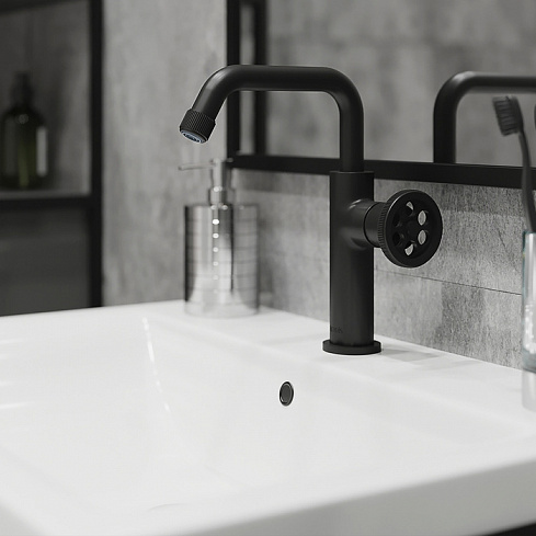 В интерьере