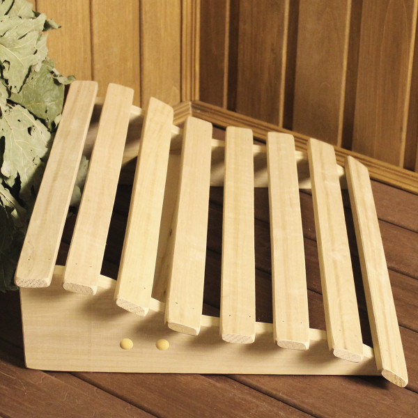 В интерьере