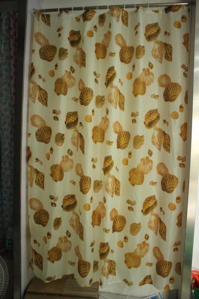 Штора для ванной комнаты Zalel ECO YQL1350 180x200 см полиэстер, бежевая, ракушки