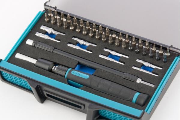 Отвертка с набором бит и торцевых головок для точечных работ, гибкий привод, 48шт, CrMo (11599) (GROSS)
