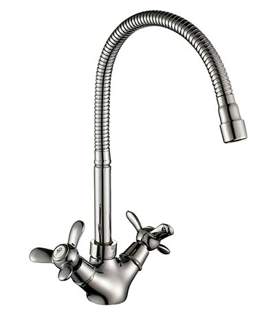 Смеситель для кухни Rossinka гибкий излив Q02-75