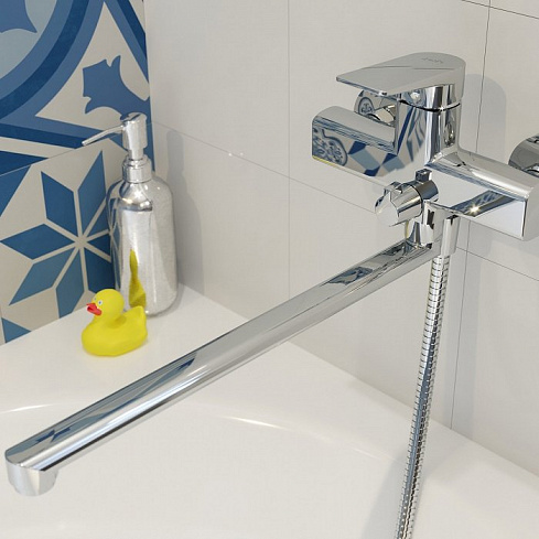 В интерьере