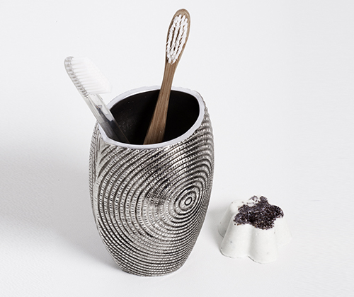 В интерьере